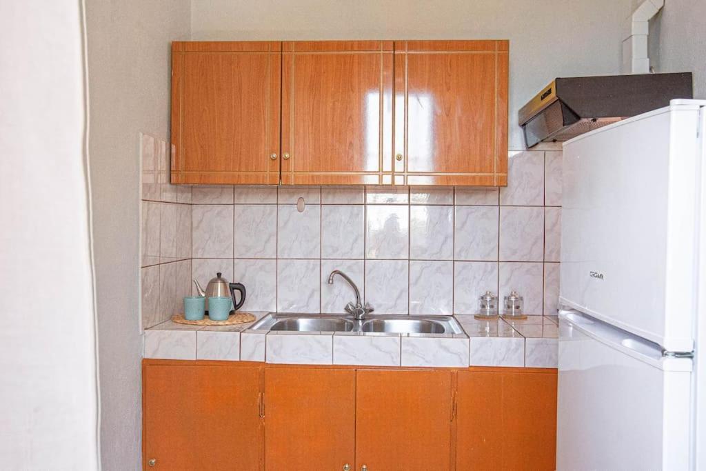 Blue Maraci 2 - Sea View, Kitchen, Beach Access Apartment Himare Exterior photo
